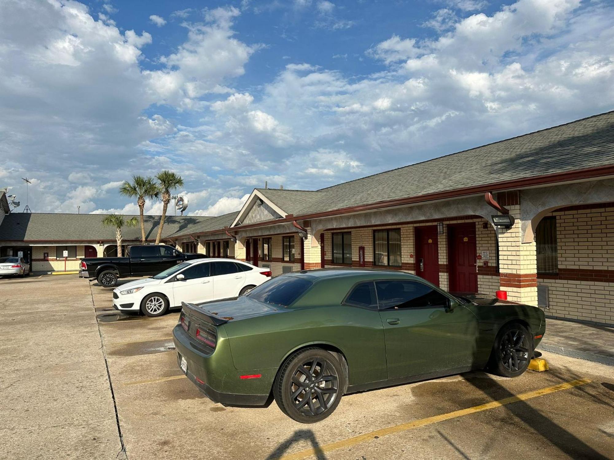 Palace Inn I-45 & Bellfort Хюстън Екстериор снимка