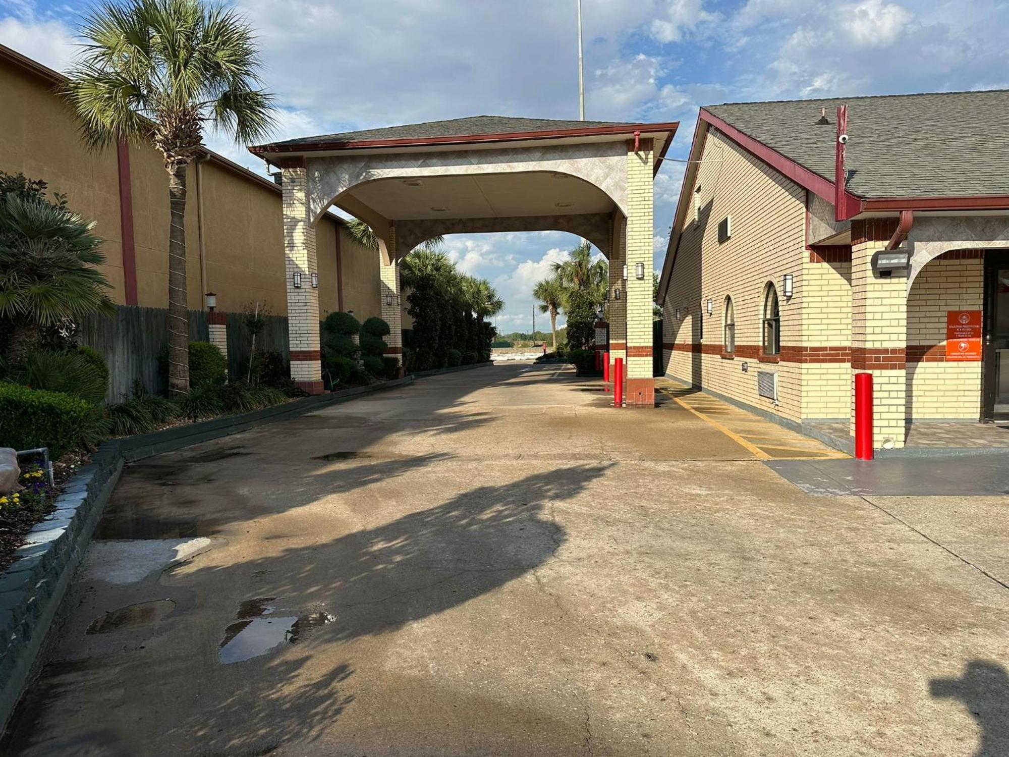Palace Inn I-45 & Bellfort Хюстън Екстериор снимка